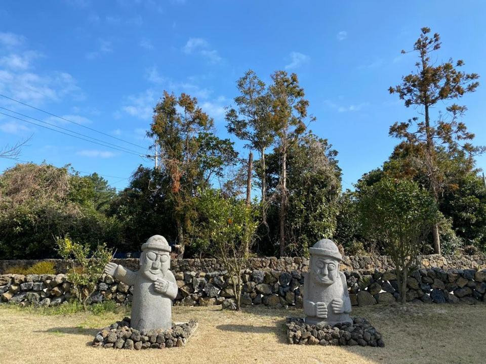 Вилла Jeju Abientot Согвипхо Экстерьер фото